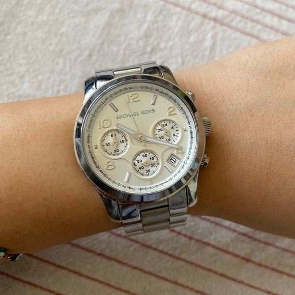 Michael Kors Women’s chronograph watch MK5076 stainless steel - Picture 3 of 7